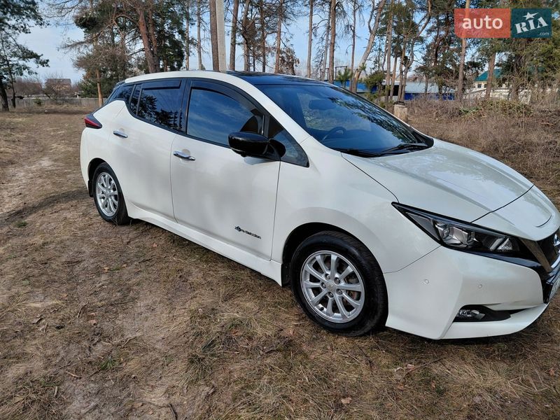 Фото Nissan Leaf з оголошення AUTO.RIA
