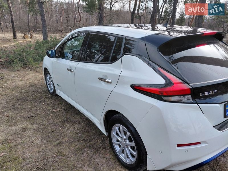 Фото Nissan Leaf з оголошення AUTO.RIA