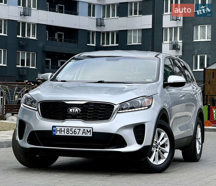 Фото Kia Sorento з оголошення AUTO.RIA