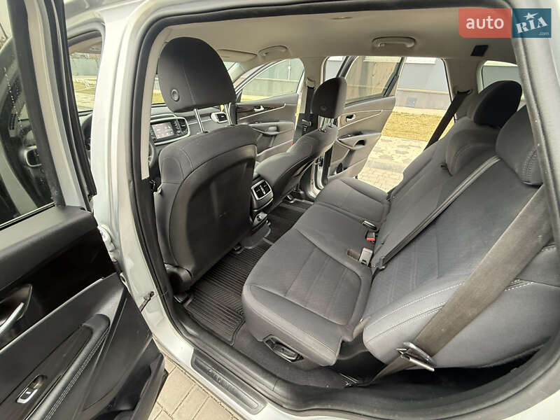 Фото Kia Sorento з оголошення AUTO.RIA