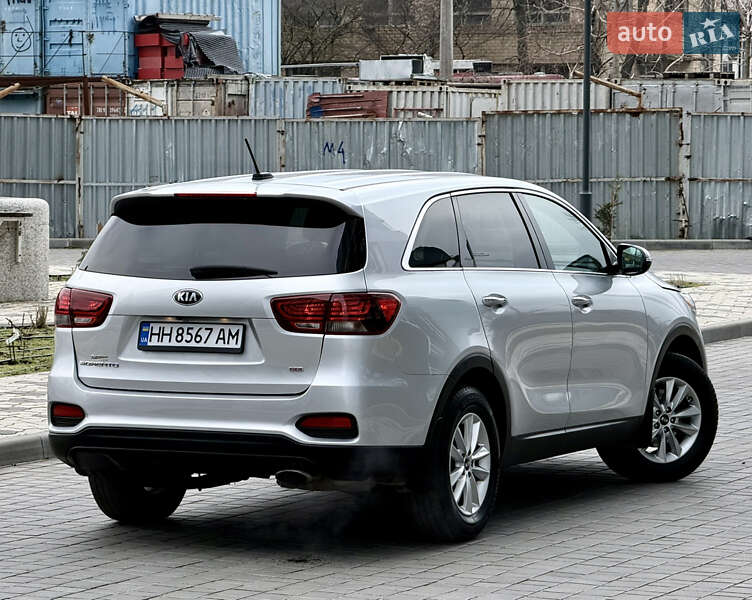 Фото Kia Sorento з оголошення AUTO.RIA