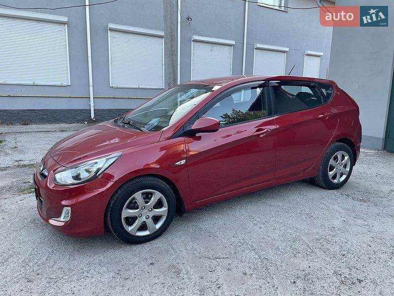 Фото Hyundai Accent з оголошення AUTO.RIA