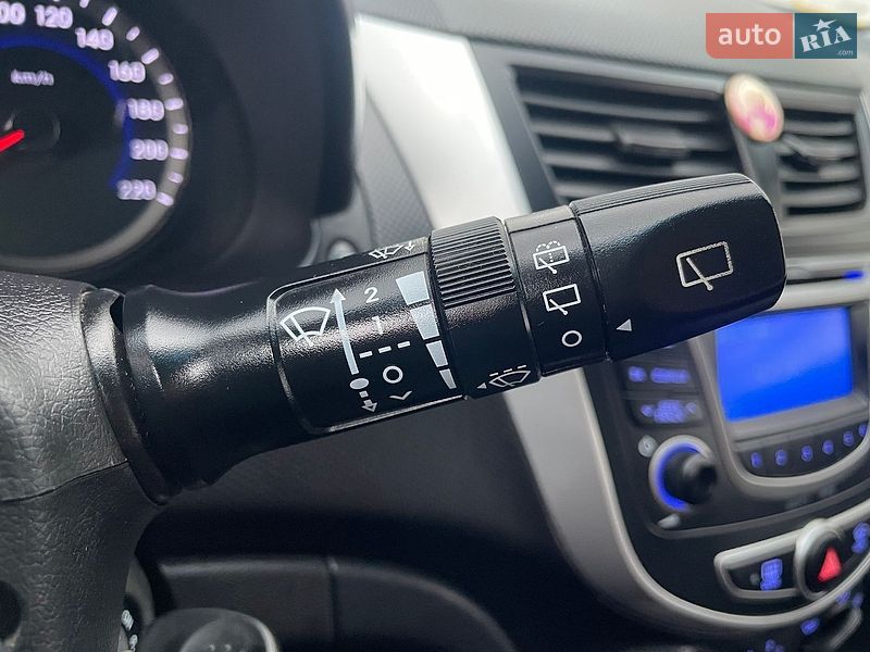 Фото Hyundai Accent з оголошення AUTO.RIA