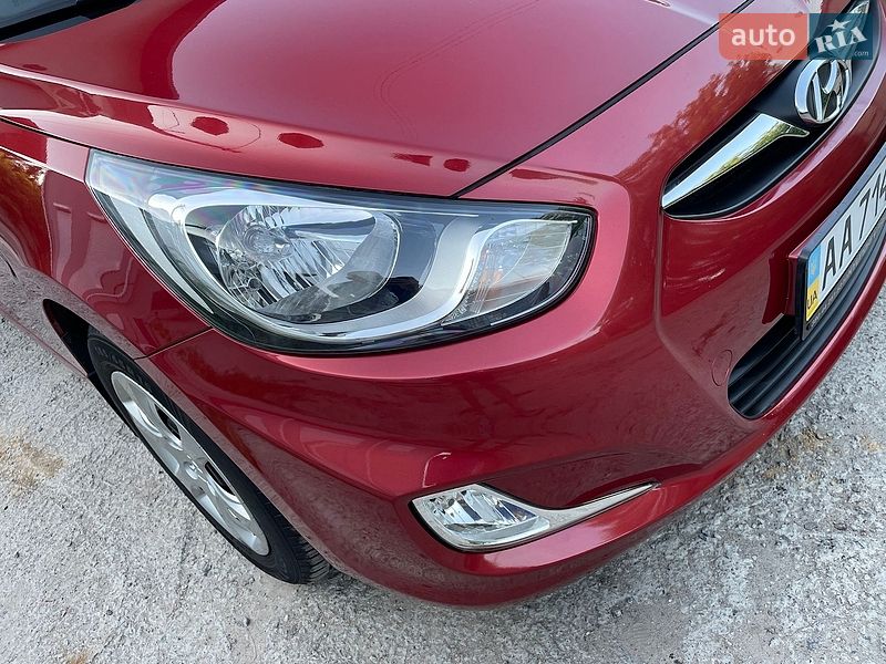 Фото Hyundai Accent з оголошення AUTO.RIA