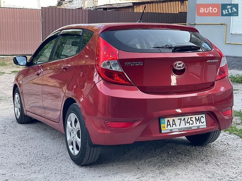 Фото Hyundai Accent з оголошення AUTO.RIA