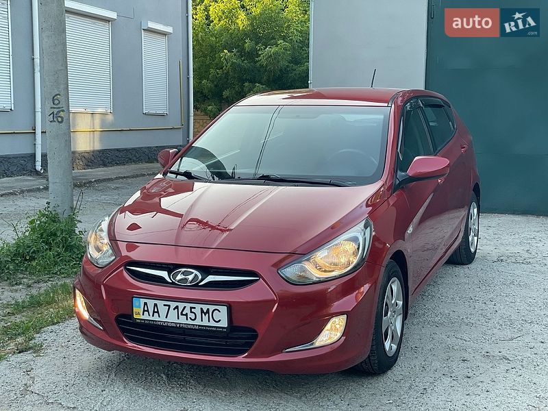 Фото Hyundai Accent з оголошення AUTO.RIA