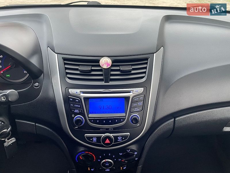 Фото Hyundai Accent з оголошення AUTO.RIA