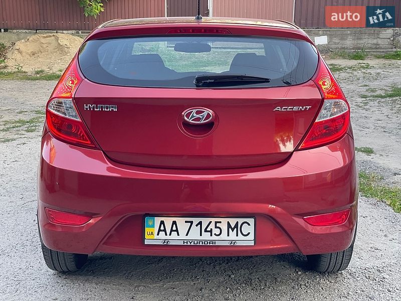 Фото Hyundai Accent з оголошення AUTO.RIA