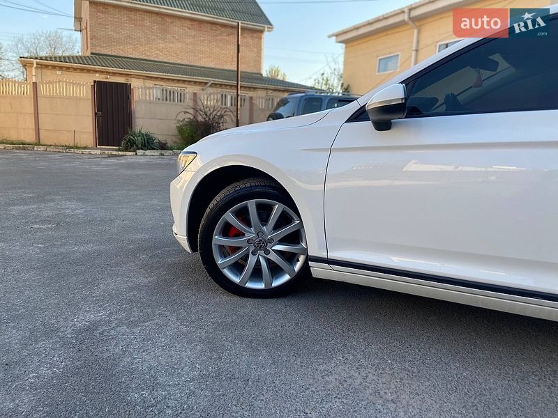 Фото Volkswagen Passat з оголошення AUTO.RIA