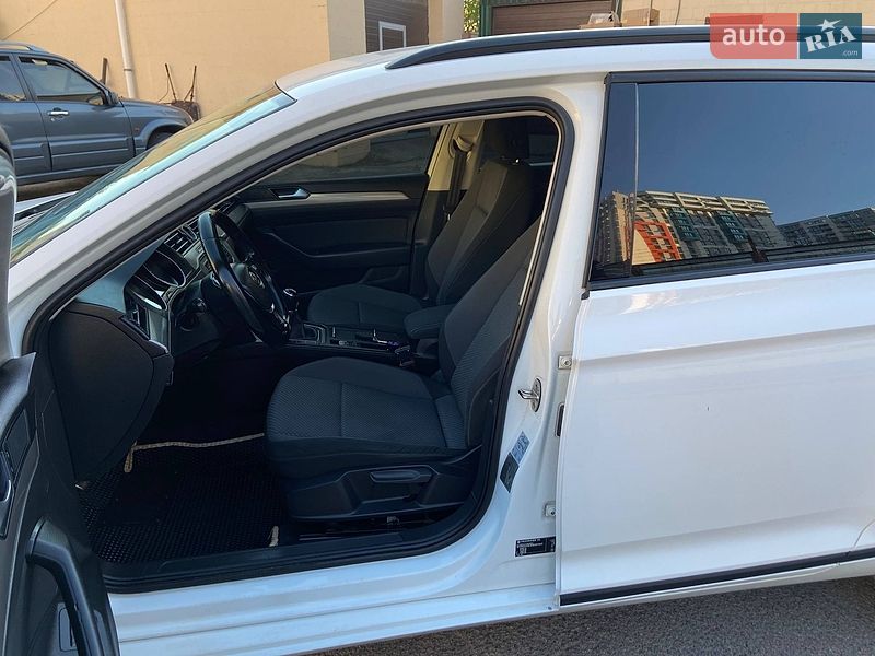 Фото Volkswagen Passat з оголошення AUTO.RIA
