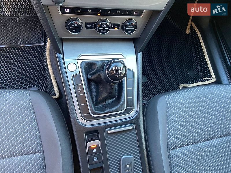 Фото Volkswagen Passat з оголошення AUTO.RIA