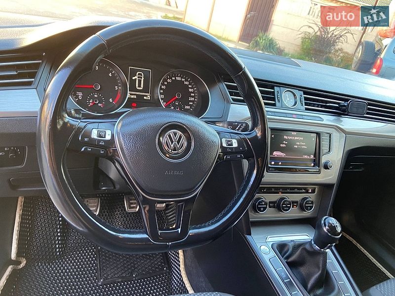Фото Volkswagen Passat з оголошення AUTO.RIA