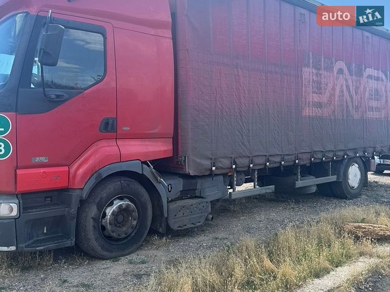 Фото Renault Premium з оголошення AUTO.RIA