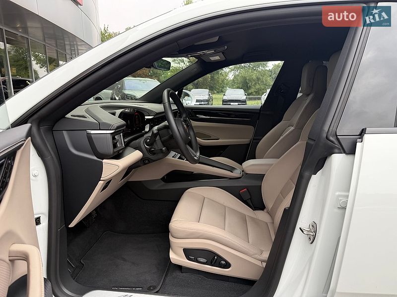 Фото Porsche Macan Electric з оголошення AUTO.RIA