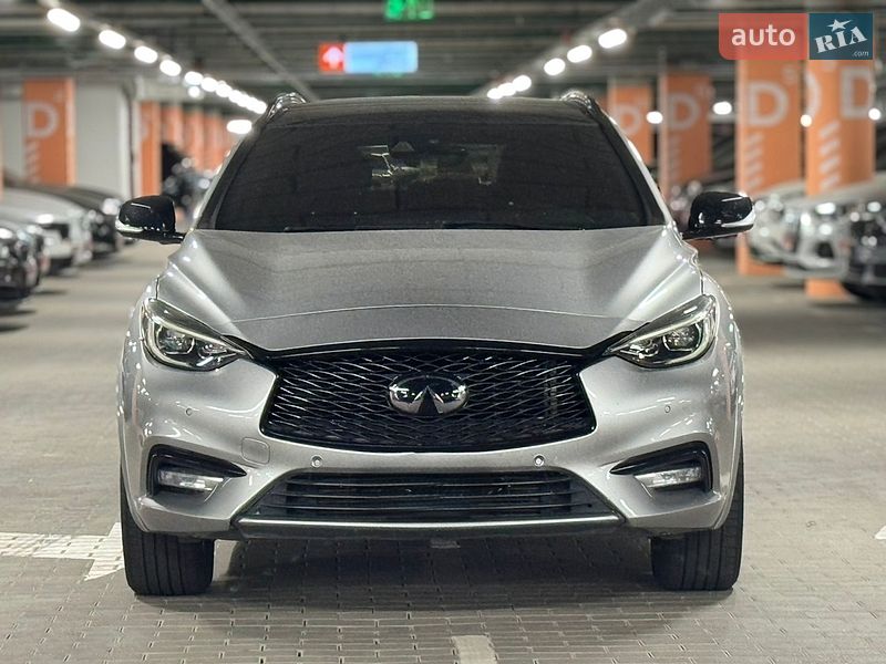 Фото Infiniti QX30 з оголошення AUTO.RIA