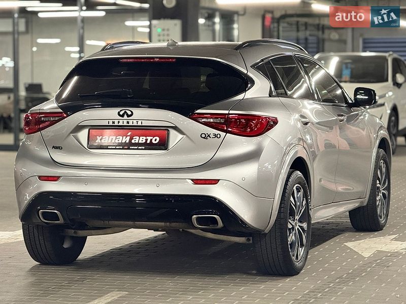 Фото Infiniti QX30 з оголошення AUTO.RIA