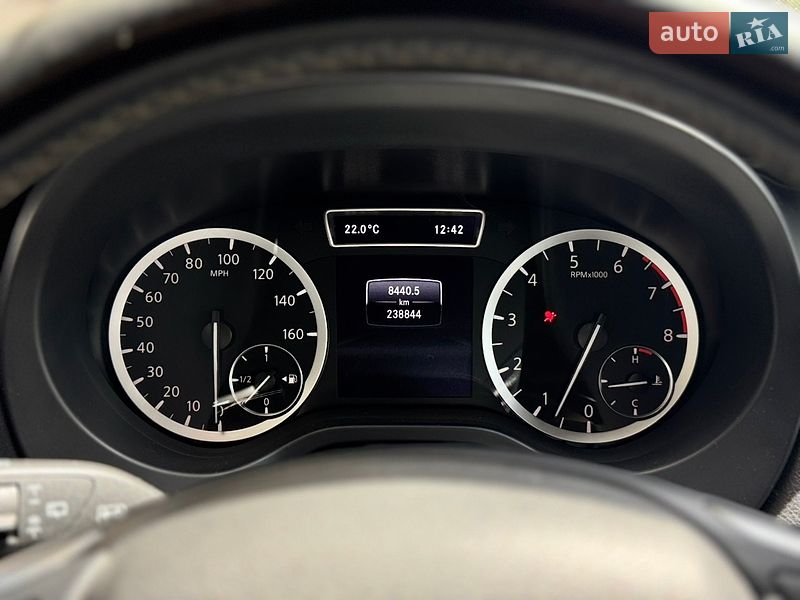 Фото Infiniti QX30 з оголошення AUTO.RIA