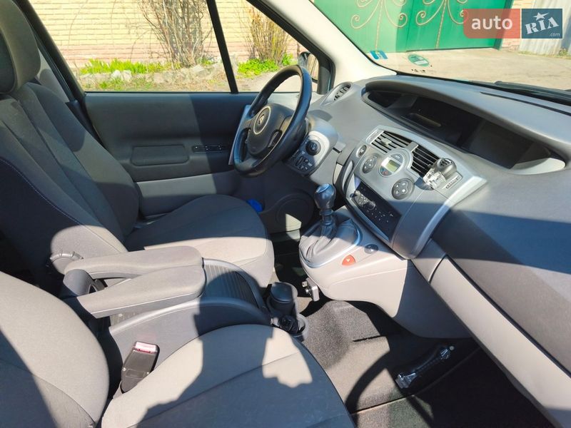 Фото Renault Scenic з оголошення AUTO.RIA