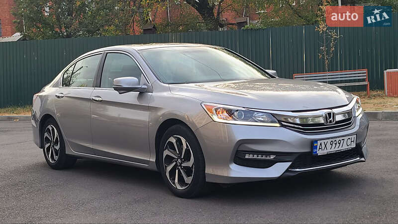 Фото Honda Accord з оголошення AUTO.RIA