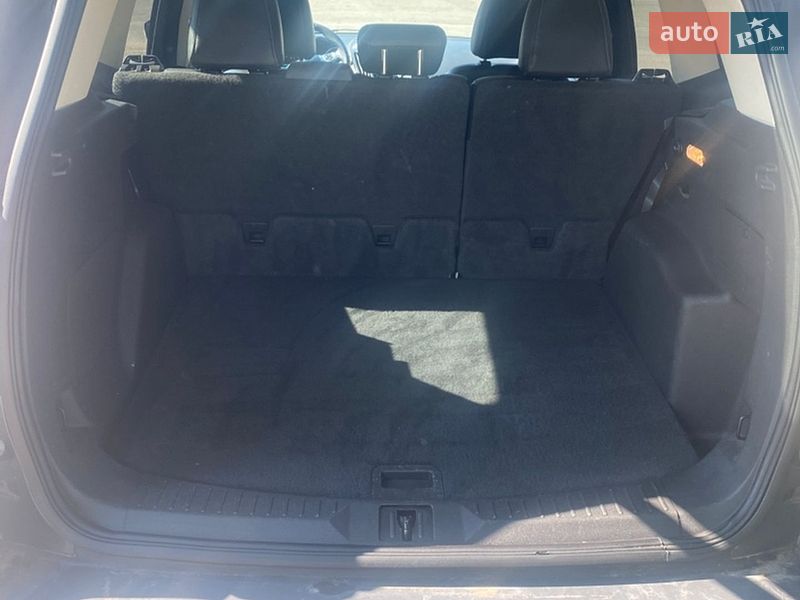 Фото Ford Escape з оголошення AUTO.RIA