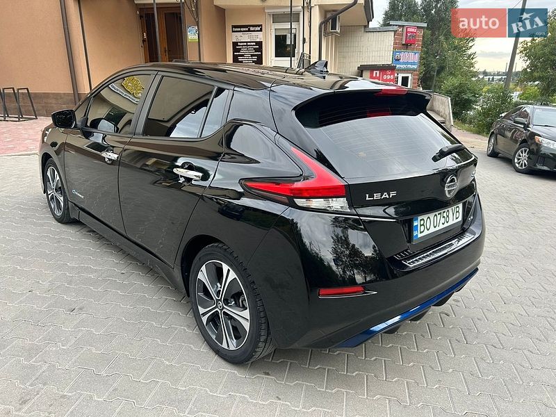 Фото Nissan Leaf з оголошення AUTO.RIA