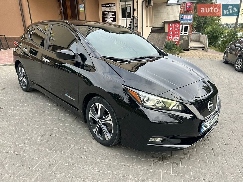 Фото Nissan Leaf з оголошення AUTO.RIA