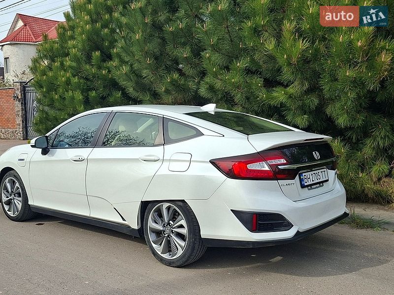 Фото Honda Clarity з оголошення AUTO.RIA