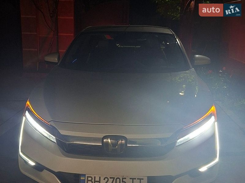 Фото Honda Clarity з оголошення AUTO.RIA