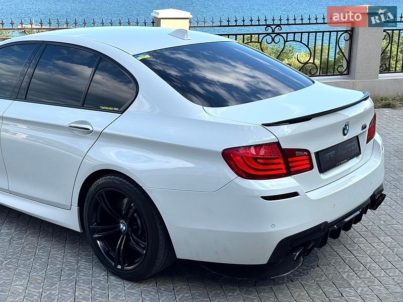 Фото BMW 5 Series з оголошення AUTO.RIA