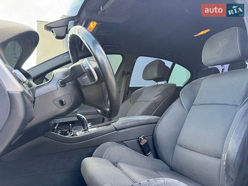 Фото BMW 5 Series з оголошення AUTO.RIA