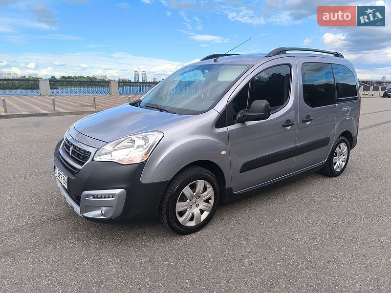 Фото Peugeot Partner з оголошення AUTO.RIA