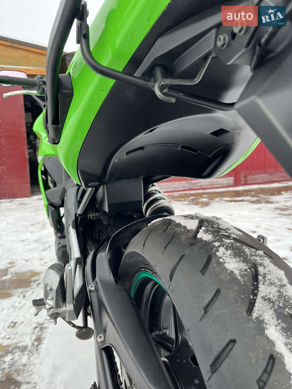 Фото Kawasaki Ninja 400R з оголошення AUTO.RIA