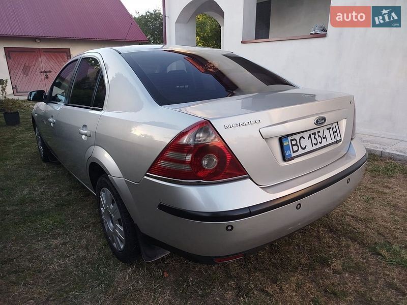 Фото Ford Mondeo з оголошення AUTO.RIA