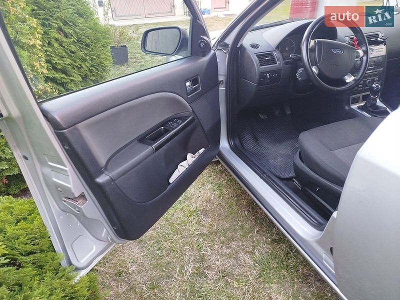 Фото Ford Mondeo з оголошення AUTO.RIA