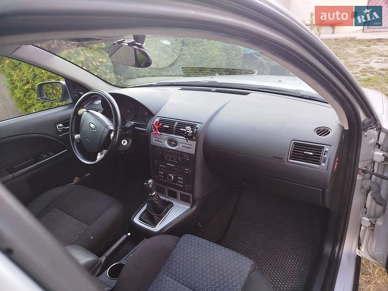Фото Ford Mondeo з оголошення AUTO.RIA