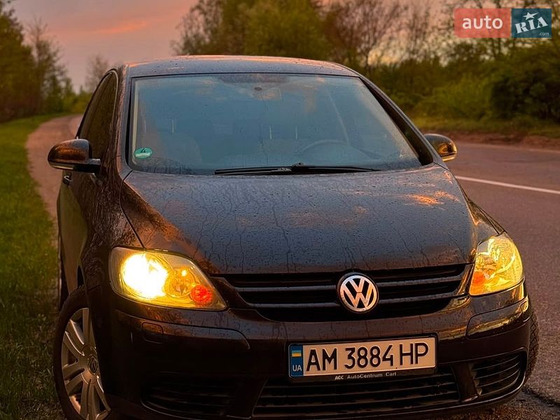 Фото Volkswagen Golf Plus з оголошення AUTO.RIA