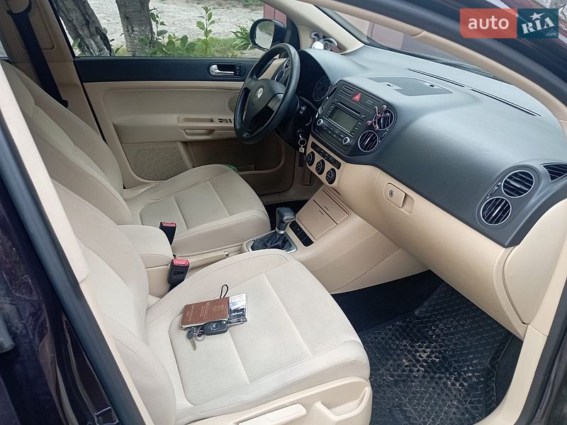 Фото Volkswagen Golf Plus з оголошення AUTO.RIA