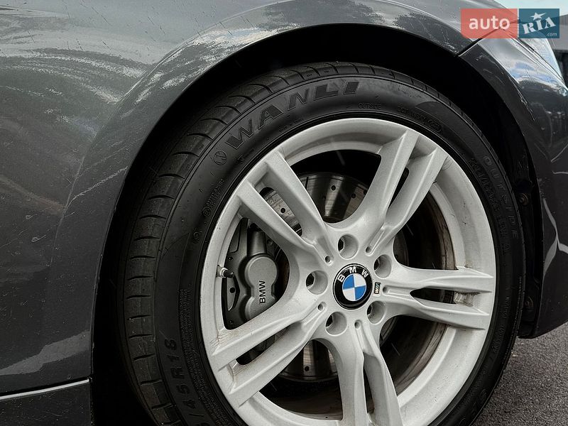 Фото BMW 3 Series з оголошення AUTO.RIA