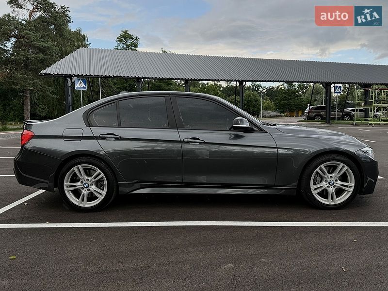 Фото BMW 3 Series з оголошення AUTO.RIA