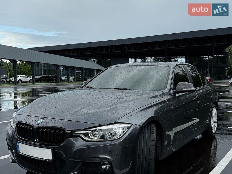 Фото BMW 3 Series з оголошення AUTO.RIA