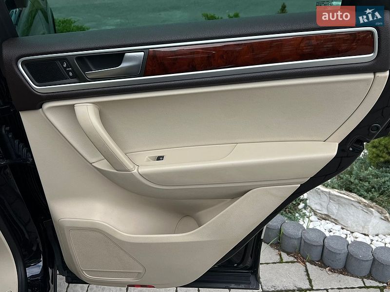Фото Volkswagen Touareg з оголошення AUTO.RIA