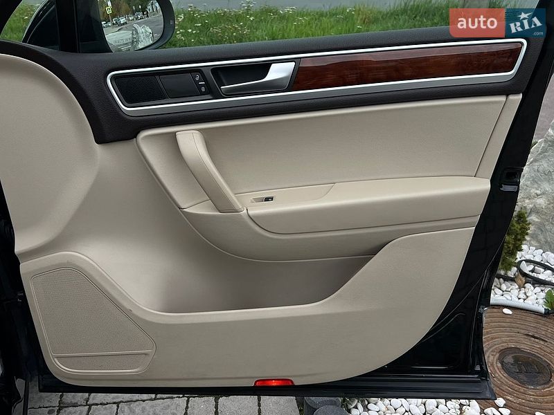 Фото Volkswagen Touareg з оголошення AUTO.RIA