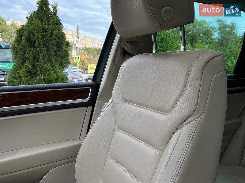 Фото Volkswagen Touareg з оголошення AUTO.RIA