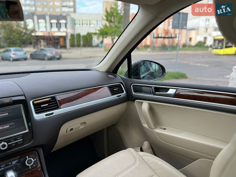Фото Volkswagen Touareg з оголошення AUTO.RIA