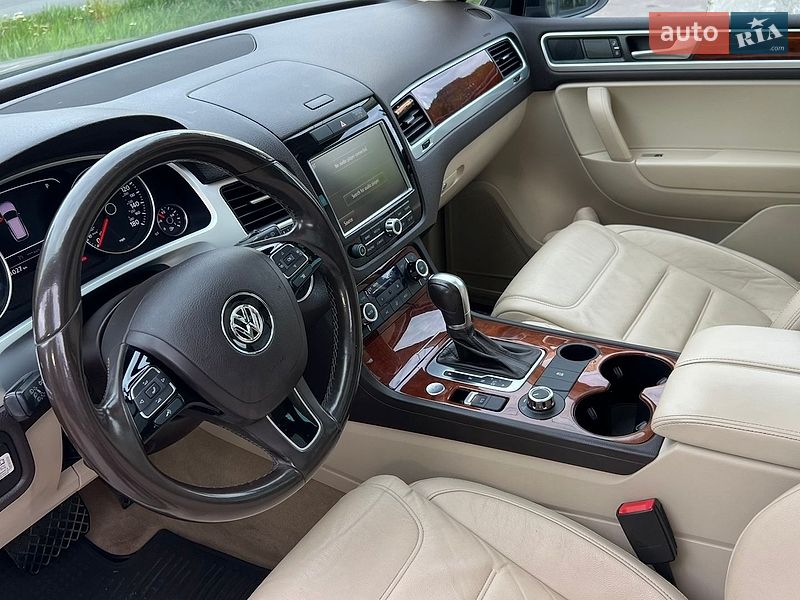 Фото Volkswagen Touareg з оголошення AUTO.RIA