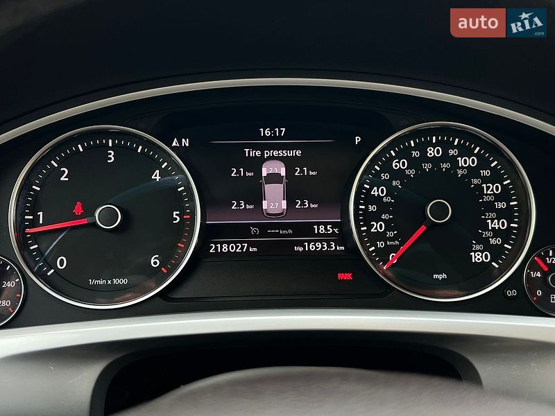 Фото Volkswagen Touareg з оголошення AUTO.RIA