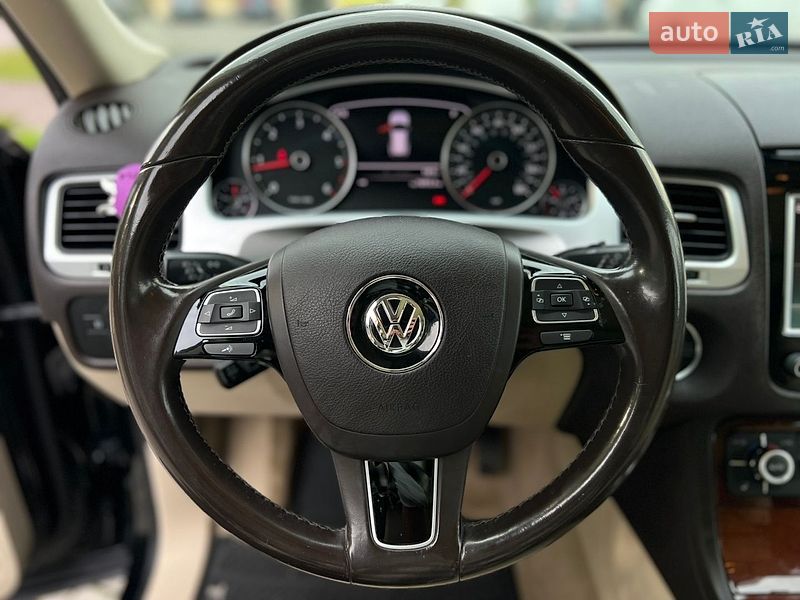 Фото Volkswagen Touareg з оголошення AUTO.RIA