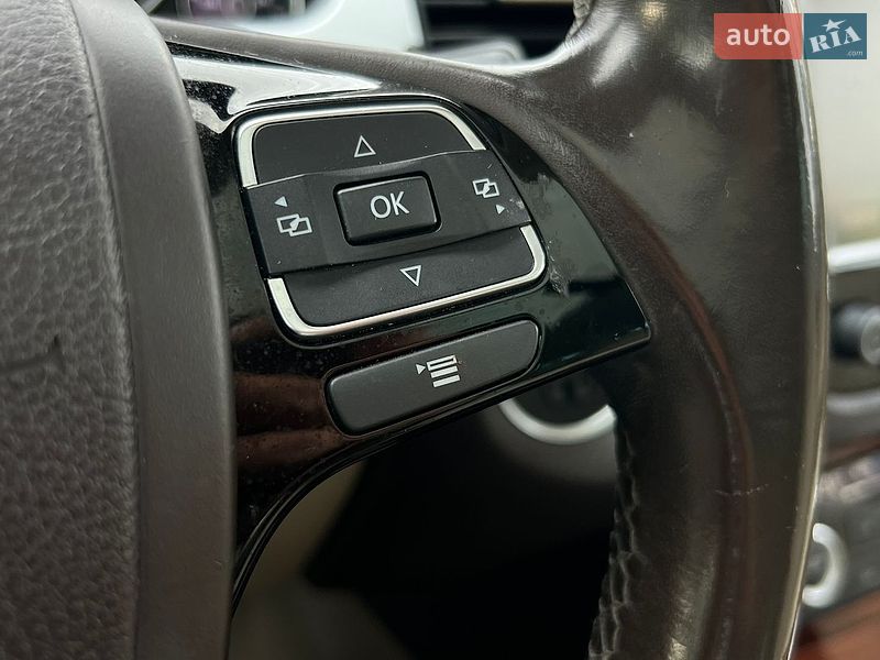 Фото Volkswagen Touareg з оголошення AUTO.RIA