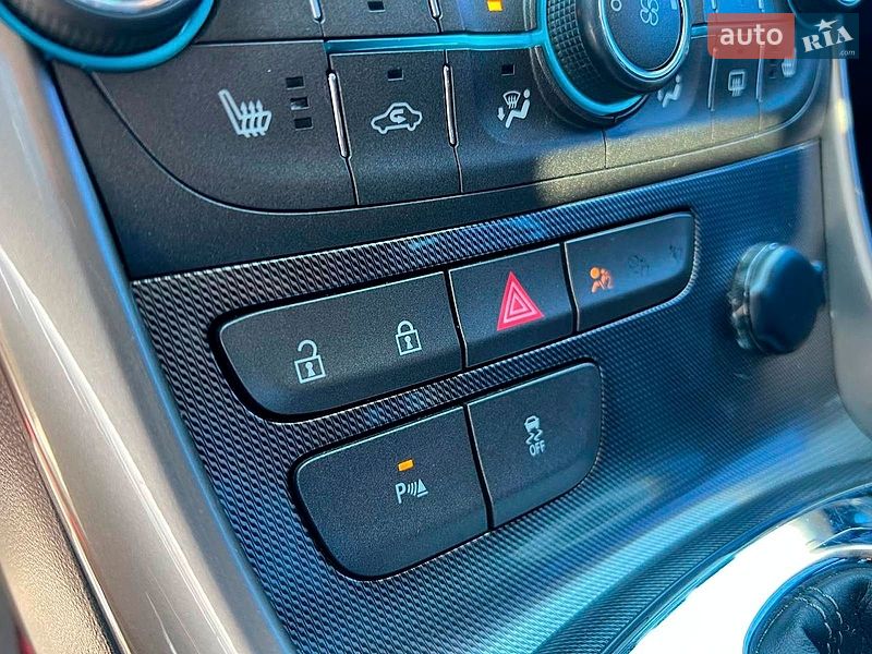 Фото Chevrolet Malibu з оголошення AUTO.RIA