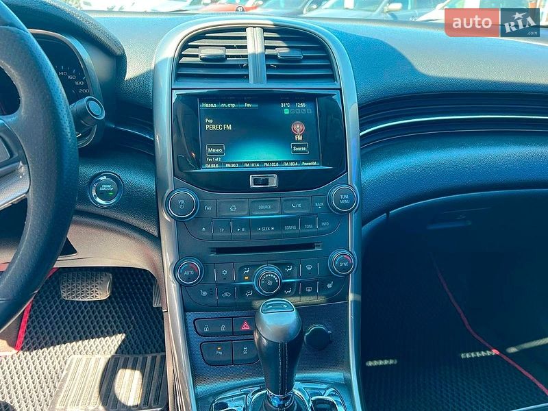 Фото Chevrolet Malibu з оголошення AUTO.RIA